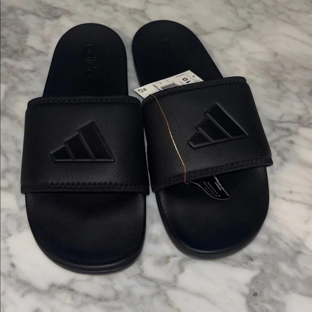 Adidas Adilette Comfort Slides in Black